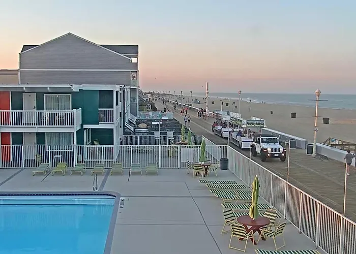 Fish Tales Boardwalk & Ocean Mecca