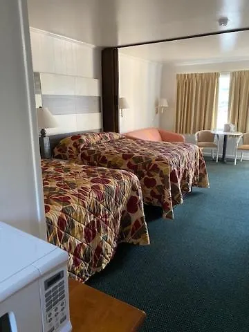Fish Tales Boardwalk & Ocean Mecca Motel 3*