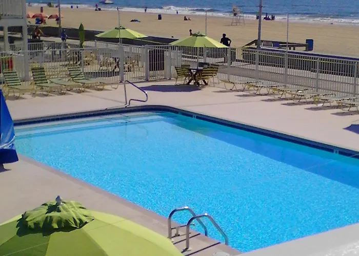 Fish Tales Boardwalk & Ocean Mecca Motel