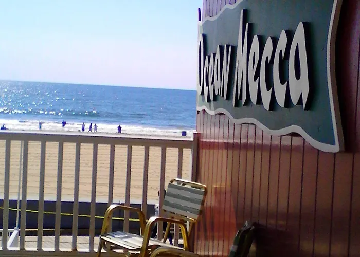 Fish Tales Boardwalk & Ocean Mecca Motel