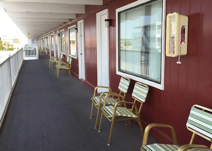 Fish Tales Boardwalk & Ocean Mecca Motel Ocean City