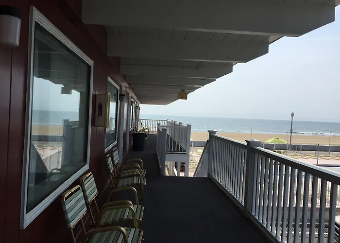 Fish Tales Boardwalk & Ocean Mecca