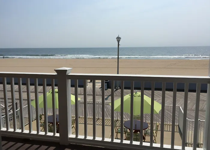 Fish Tales Boardwalk & Ocean Mecca 3*