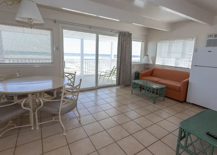 Fish Tales Boardwalk & Ocean Mecca Motel 3*