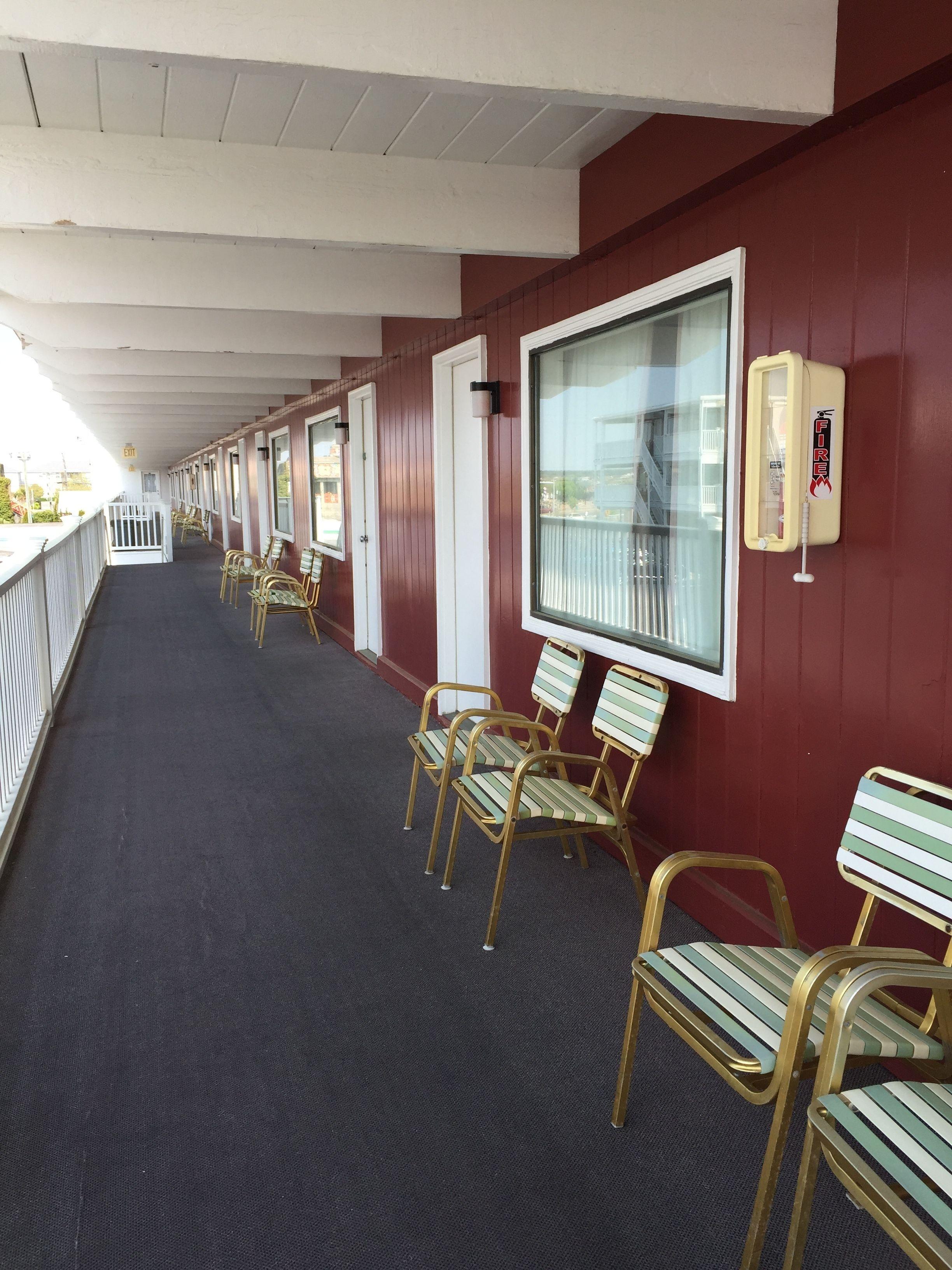 FISH TALES BOARDWALK INN & OCEAN MECCA MOTEL, OCEAN CITY